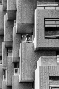architecture photography, art zoom studio, black and white photography, urban, city, city life